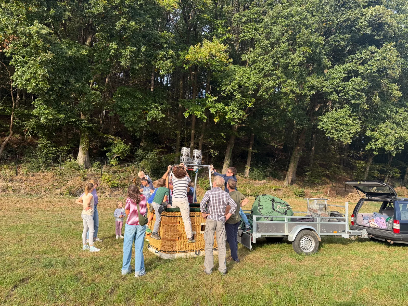 Hot air balloon club activities